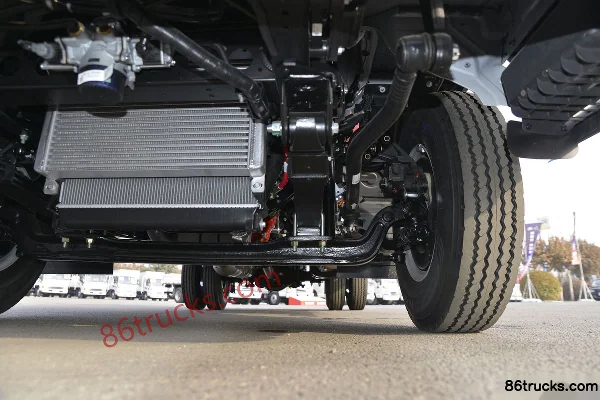 JAC Shuailing E Medium Body 152 hp 4X2(6 wheels) 3.905m semi-cab flatbed truck Chassis (3) | 86Trucks