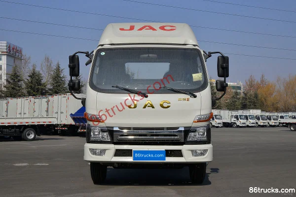 JAC Shuailing E version intermédiaire 152 ch 4X2(6 roues) camion léger fourgon cabine simple 4,15 m Extérieur (2) | 86Trucks