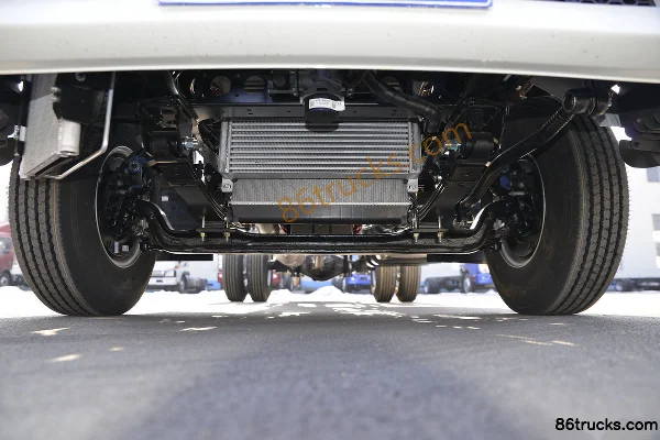 JAC Shuailing E version intermédiaire 152 ch 4X2(6 roues) camion léger fourgon cabine simple 4,15 m Châssis (1) | 86Trucks