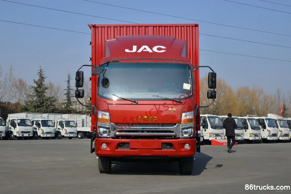 JAC Shuailing Q7 154 hp 4X2(6 wheels) 4.845m semi-row box light truck Exterior (2) | 86Trucks