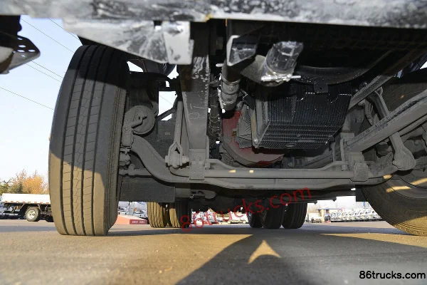 JAC Gallop A5W III Heavy Truck Standard Load Edition 510hp 6X4(10 wheels) Tractor Truck Chassis (2) | 86Trucks