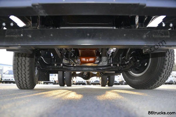 JAC Gallop K5L Heavy Truck Classic Edition 260 hp 4X2(6 wheels) Tractor Truck Chassis (1) | 86Trucks