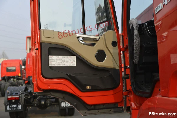 JAC Gallop A5X medium truck 220 hp 4X2(6 wheels) 6.8m stake cargo truck Cab (2) | 86Trucks