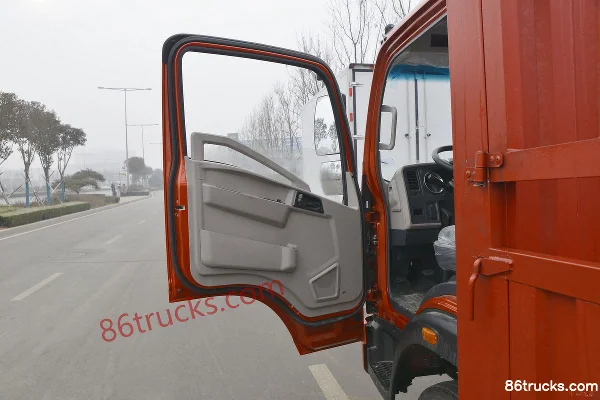 Sinotruk HOWO série Wang 160 ch 4X2(6 roues) camion léger à ridelles 4,15 m cabine simple (8 vitesses) (1) | 86Trucks
