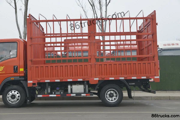 Sinotruk HOWO série Wang 160 ch 4X2(6 roues) camion léger à ridelles 4,15 m cabine simple (8 vitesses) Carrosserie (2) | 86Trucks