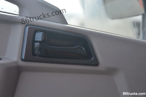 Sinotruk HOWO Tongsheng 130 ch 4X2(6 roues) 4,15 m camion fourgon à cabine simple (2) | 86Trucks