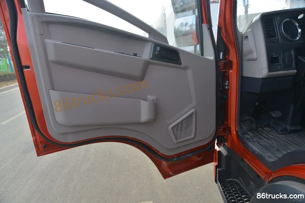 Sinotruk HOWO Tongsheng 130 ch 4X2(6 roues) 4,15 m camion fourgon à cabine simple (1) | 86Trucks