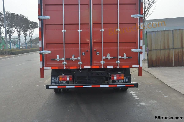 Sinotruk HOWO Tongsheng 130 ch 4X2(6 roues) 4,15 m camion fourgon à cabine simple Carrosserie (2) | 86Trucks