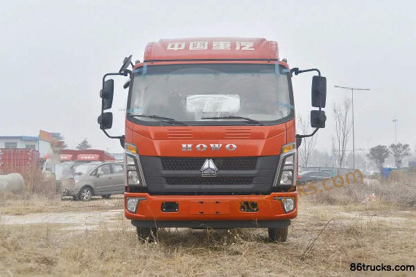 Sinotruk HOWO Tongshuai 160 hp 4X2(6 wheels) 4.165m Single Row Flatbed Light Truck (8-speed) Exterior (2) | 86Trucks