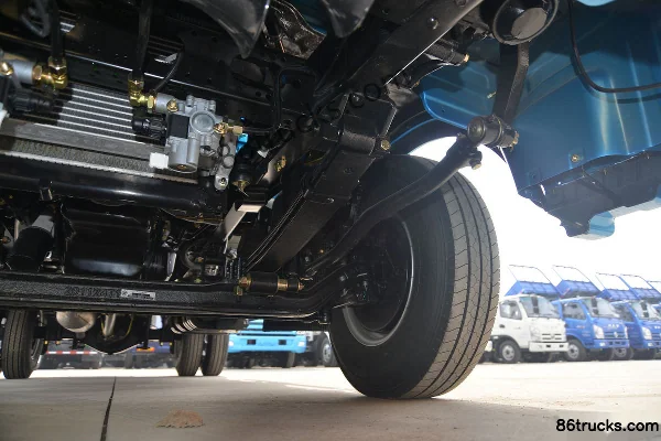 Feidi A3 Series 130 hp 4X2(6 wheels) 4.17m Single Row Flatbed Light Truck (Isuzu) Chassis (3) | 86Trucks