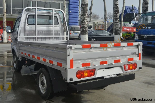 Beiqi Heibao Xingyun G5 1.5L 116 hp 4X2(6 wheels) Gasoline 2.7m Single Row Flatbed Mini Truck (China VI) Body (2) | 86Trucks