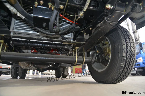 BAIC Black Panther H7 1.8L 68 hp 4X2(6 wheels) Diesel 3.3m Single Row Flatbed Light Truck Chassis (3) | 86Trucks