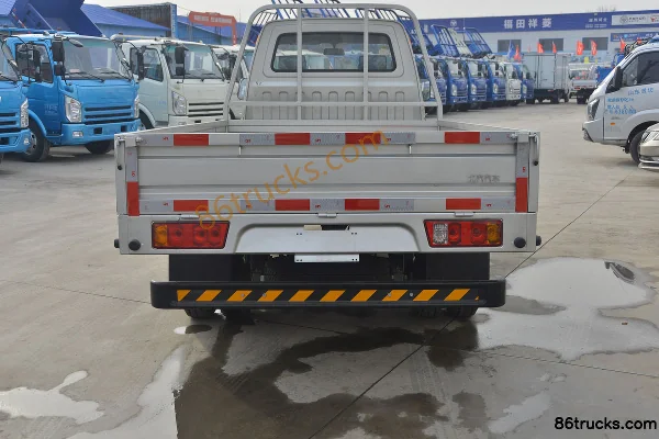 BAIC Black Panther H7 1.8L 68 hp 4X2(6 wheels) Diesel 3.3m Single Row Flatbed Light Truck Body (3) | 86Trucks