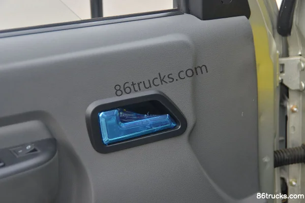 Beiqi Heibao H3 88 hp 4X2(6 wheels) 3.1m Dump Truck Cab (2) | 86Trucks