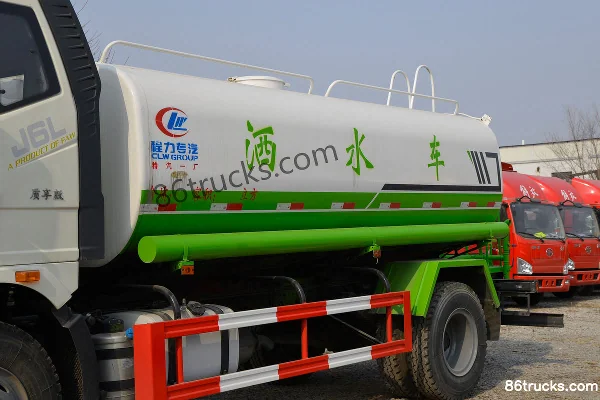 FAW Jiefang J6L Medium Truck Quality Enjoy Edition 240 hp 4X2(6 wheels) Water Sprinkler Truck (Chengli Brand) Body (1) | 86Trucks