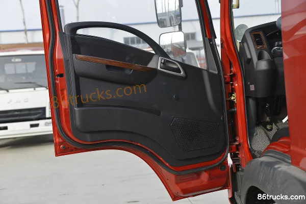 Dayun Aopuli 170hp 4X2(6 wheels) 5.2m extended-cab stake truck (1) | 86Trucks