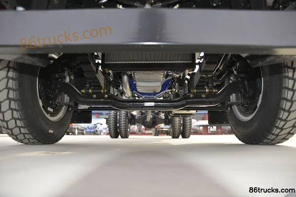 Dayun Aopuli 170hp 4X2(6 wheels) 5.2m extended-cab stake truck Chassis (1) | 86Trucks