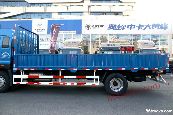 FAW Jiefang Qingdao JK6 Medium Truck 220 hp 4X2(6 wheels) 6.8m Flatbed Cargo Truck Body (1) | 86Trucks
