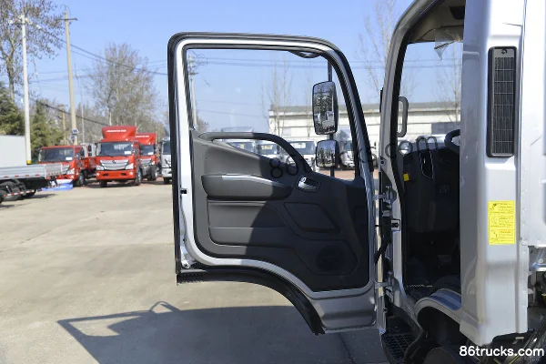 Foton Auman S1 series 156hp 4X2(6 wheels) 4.14m single-row van light truck (ZF 6-speed)(China VI) Cab (1) | 86Trucks