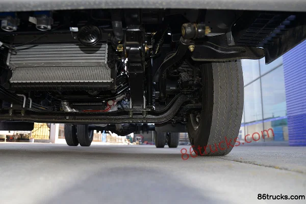Foton Auman S1 series 156hp 4X2(6 wheels) 4.14m single-row van light truck (ZF 6-speed)(China VI) Chassis (3) | 86Trucks