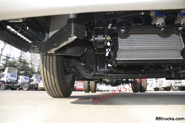 Foton Aumark S1 Series 156 hp 4X2(6 wheels) 4.14m Single Row Sales Truck (China VI) Chassis (2) | 86Trucks