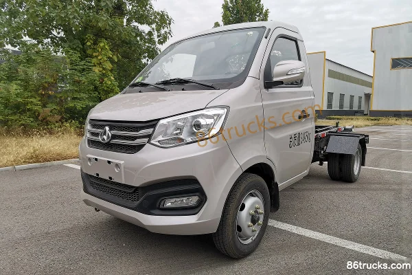 Changan Kuayue Wang X1 112hp 4X2(6 wheels) hook-lift garbage truck (China VI) (Huiqiang Vehicle) Exterior (3) | 86Trucks