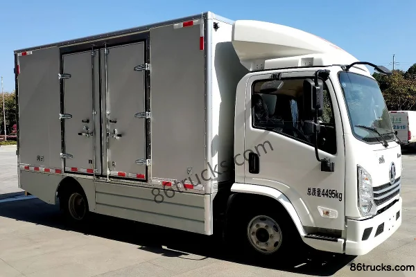 Zhongtong Bus Tianquan 4.5T 4.13m pure electric insulated truck (SHACMAN K3000) 89.128kWh 4X2(6 wheels) Exterior (3) | 86Trucks