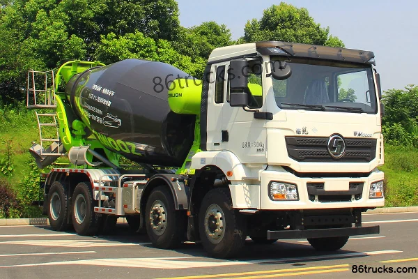 SHACMAN Delong New M3000 350 hp 8X4(12 wheels) 8 m³ concrete mixer truck (Zoomlion brand) Exterior