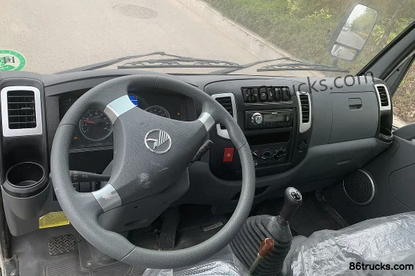 Kama HK6 87 hp 4X2(6 wheels) 3.2m dump truck Cab (2) | 86Trucks