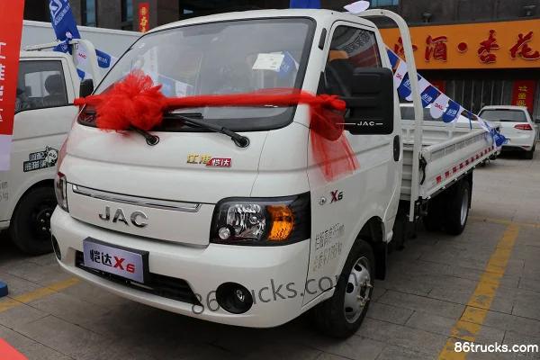 JAC Kaida X6 1.8L 130hp 4X2(6 wheels) 3.5m Single Row Flatbed Mini Truck (China VI) Exterior (2) | 86Trucks