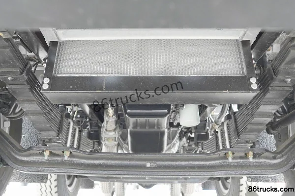 Foton Big Diamond ES7 270 hp 8X2(10 wheels) 7.6m dump truck Chassis (1) | 86Trucks
