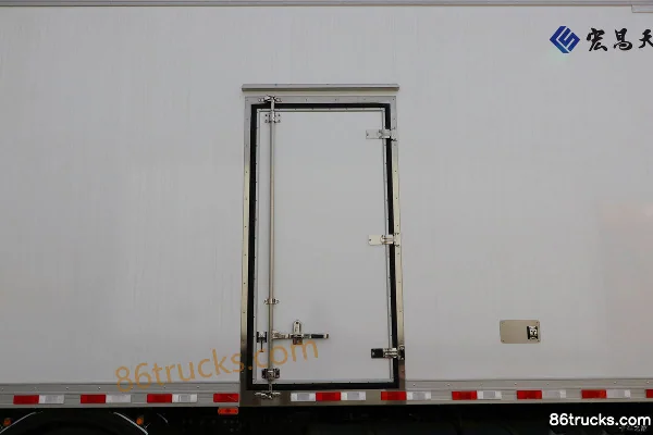 Sinotruk HOWO N5G medium truck 240hp 4X2(6 wheels) refrigerated truck (Hongchang Tianma) Chassis (3) | 86Trucks