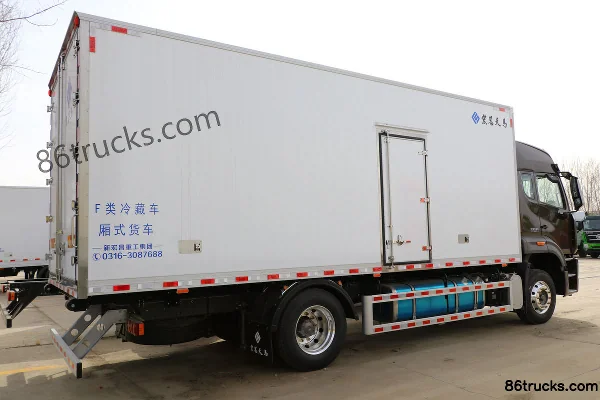 Sinotruk HOWO N5G medium truck 240hp 4X2(6 wheels) refrigerated truck (Hongchang Tianma) Chassis (1) | 86Trucks