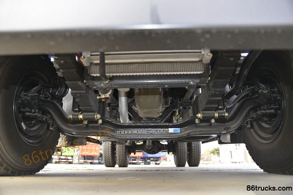 Dayun Fengchi 240hp 4X2(6 wheels) 5m Dump Truck Chassis (1) | 86Trucks
