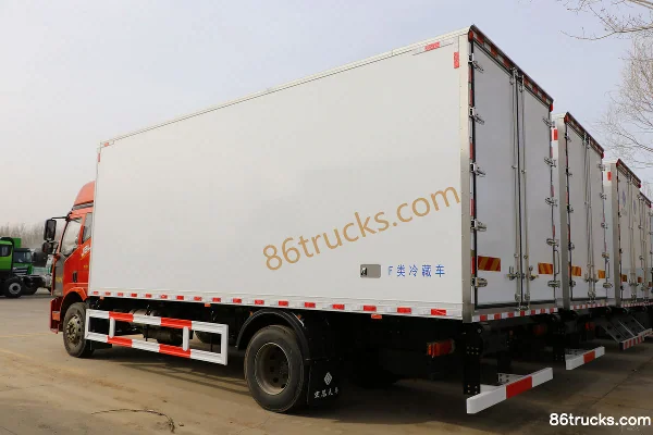FAW Jiefang J6L Medium Truck 2020 Model Leading Edition 220hp 4X2(6 wheels) Refrigerated Truck (Hongchang Tianma) Exterior (3) | 86Trucks