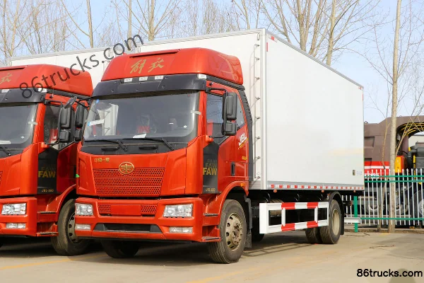 FAW Jiefang J6L Medium Truck 2020 Model Leading Edition 220hp 4X2(6 wheels) Refrigerated Truck (Hongchang Tianma) Exterior (2) | 86Trucks