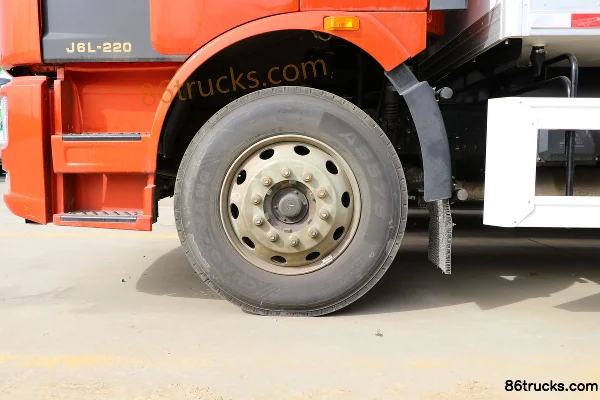 FAW Jiefang J6L Medium Truck 2020 Model Leading Edition 220hp 4X2(6 wheels) Refrigerated Truck (Hongchang Tianma) Chassis (2) | 86Trucks