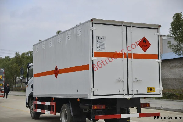 Dongfeng T3 165hp 4X2(6 wheels) 5.13m Flammable Gas Van Transport Truck (China VI) (Chengliwei Brand) Body (3) | 86Trucks
