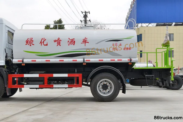 Dongfeng F5 165hp 4X2(6 wheels) green sprinkler truck (Yandi brand) Body (2) | 86Trucks