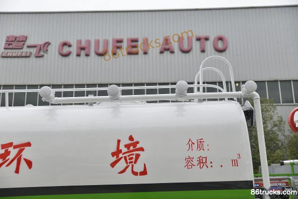 Dongfeng Duolika D9 230 hp 4X2(6 wheels) Green Sprinkler Truck (Chufei Brand) (China VI) Body (3) | 86Trucks