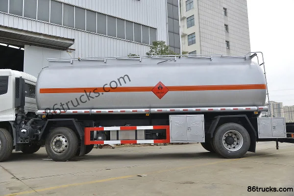 Dongfeng Commercial Vehicle Tianjin VR 245 hp 6X2(8 wheels) Fuel Tank Truck (Chufei Brand) (China VI) Body (2) | 86Trucks