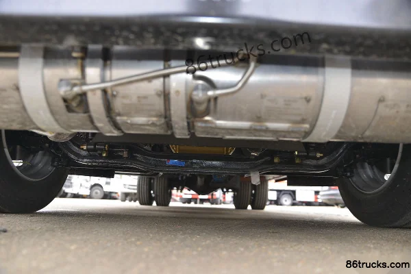 Dongfeng Duolika D7 Ruineng Edition 165 hp 4X2(6 wheels) Fuel Tank Truck (Chufei Brand) (China VI) Chassis (1) | 86Trucks