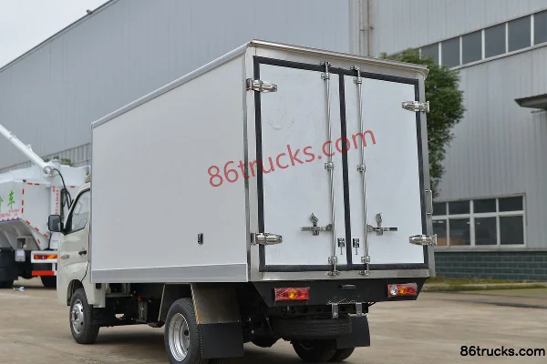 Foton Xiangling M1 116 hp 4X2(6 wheels) 3.12m Refrigerated Truck (Chengliwei Brand) Body (3) | 86Trucks
