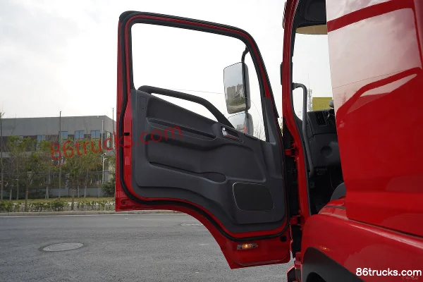 JAC Dewos V9 Big Taurus China VI Edition 220hp 4X2(6 wheels) 6.78m flatbed cargo truck Cab (2) | 86Trucks