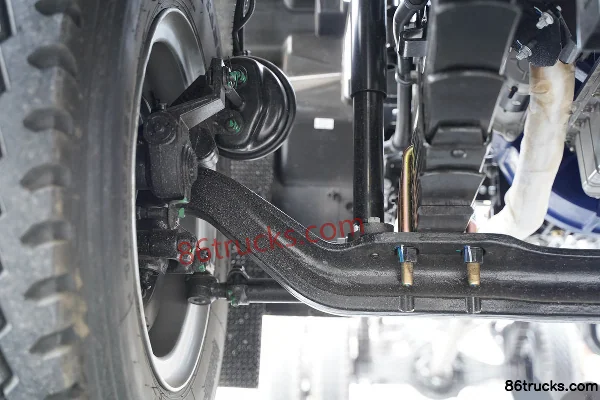 JAC Dewos V9 Big Taurus China VI Edition 220hp 4X2(6 wheels) 6.78m flatbed cargo truck Chassis (3) | 86Trucks