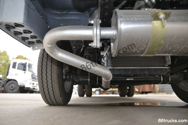 Yuejin Fuyun S70 113hp 4X2(6 wheels) miscellaneous dangerous goods van truck (Chenglongwei)(China VI) Chassis (2) | 86Trucks