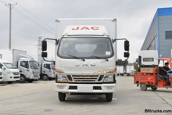 JAC Junling V5 130hp 4X2(6 wheels) 4.015m refrigerated truck (Chengliwei brand) Exterior (2) | 86Trucks
