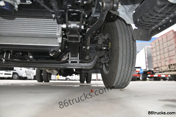 JAC Junling V5 130hp 4X2(6 wheels) 4.015m refrigerated truck (Chengliwei brand) Chassis (3) | 86Trucks