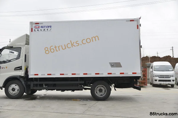 JAC Junling V5 130hp 4X2(6 wheels) 4.015m refrigerated truck (Chengliwei brand) Body (2) | 86Trucks