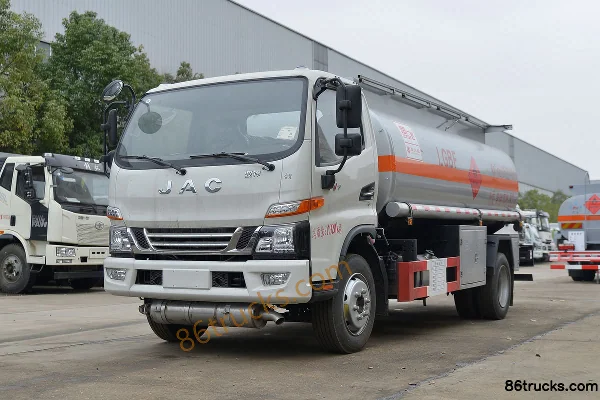JAC Junling V7 163 hp 4X2(6 wheels) fuel tanker truck (Chufei brand) (China VI) Exterior (3) | 86Trucks